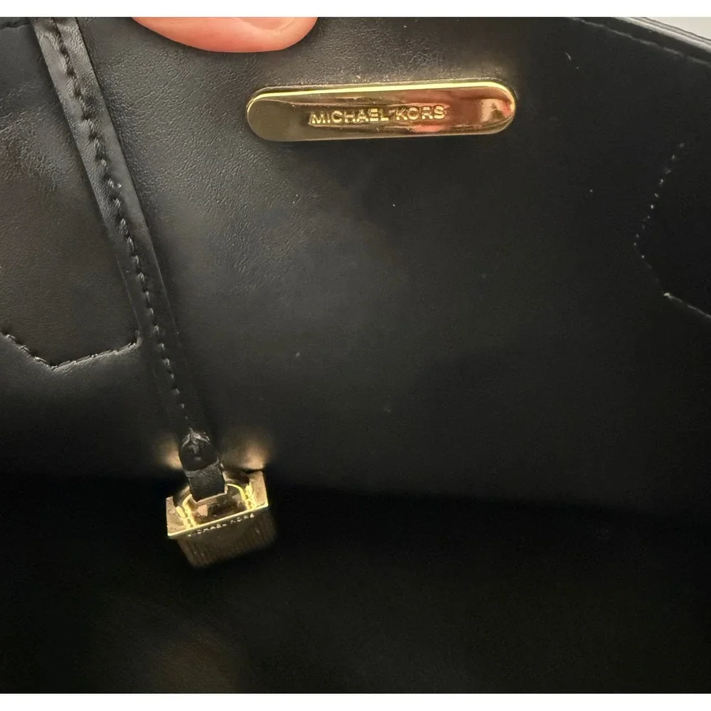 Michael Kors Mercer Tote Accordion Design Black with Gold Hardware Crossbody - Picture 10 of 15